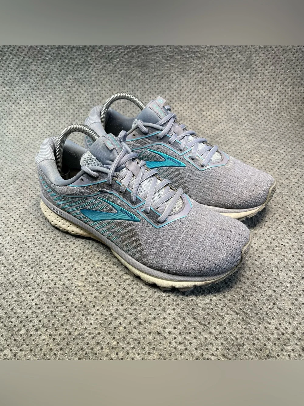 N/A brooks ghost